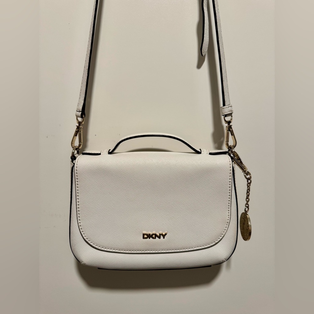 DKNY Elegant White Crossbody Bag